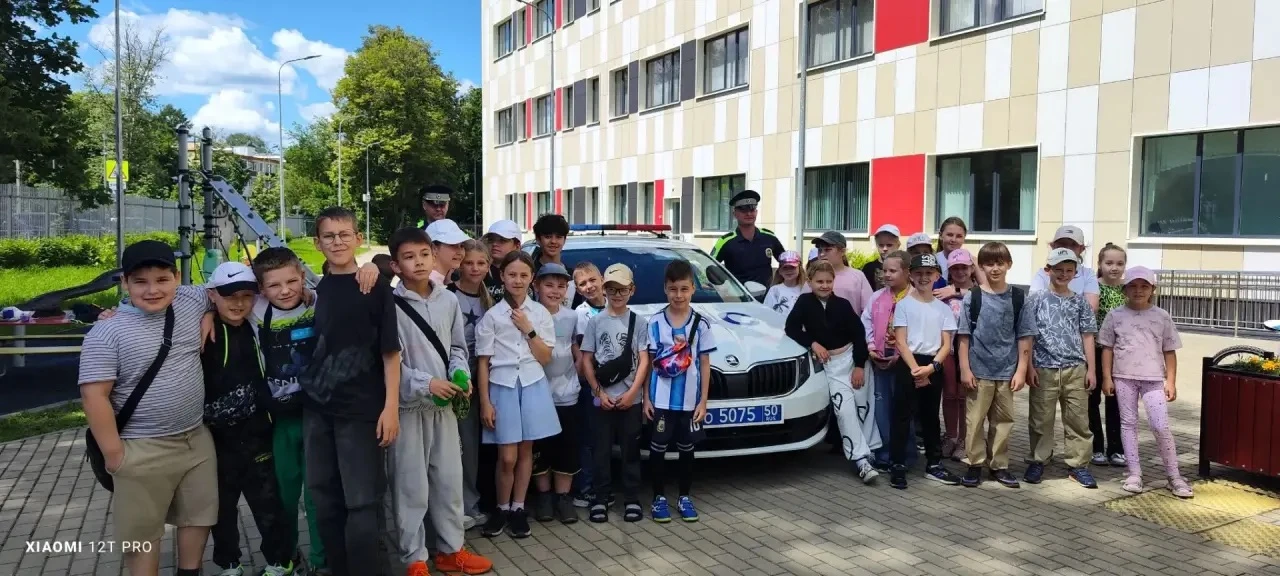 🚓К нам в лагерь заглянули представители Госавтоинспекции.
🚦Испекторы в доступной и увлекательной ф