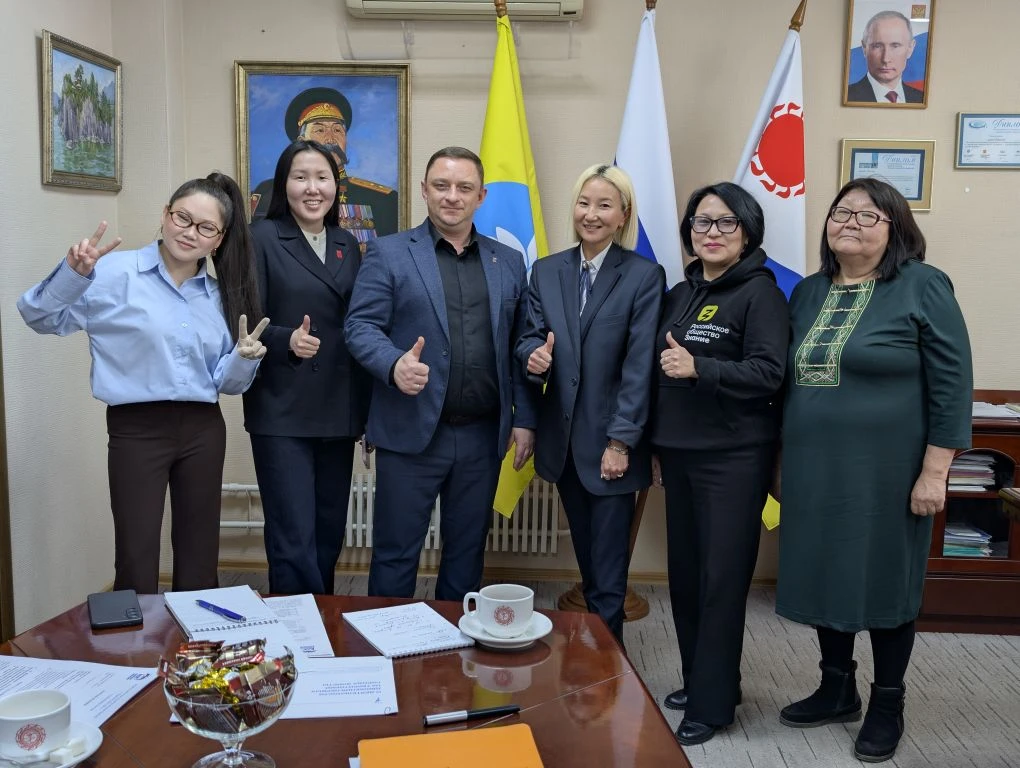 В преддверии 8 Марта встретился с представителями женских #НКО. Кому, как не женщинам, ...