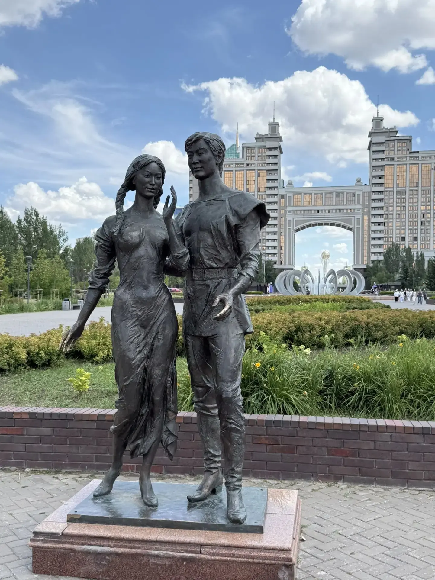 Отличное предложение «сменить картинку» и перезагрузиться в столице Казахстана