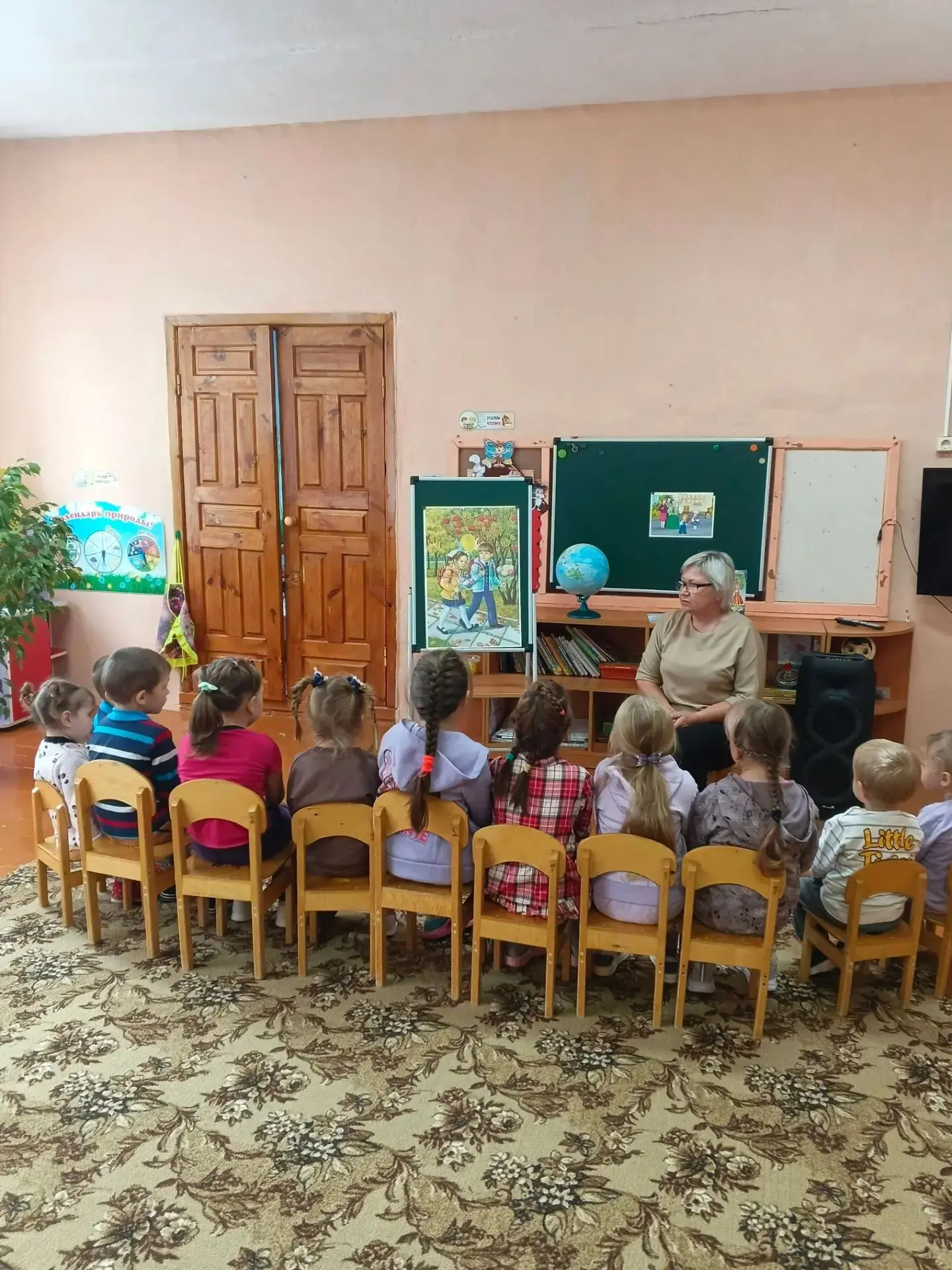 1 сентября  в нашем саду царила особая атмосфера радости и волнения!  Ребятам с воспита...