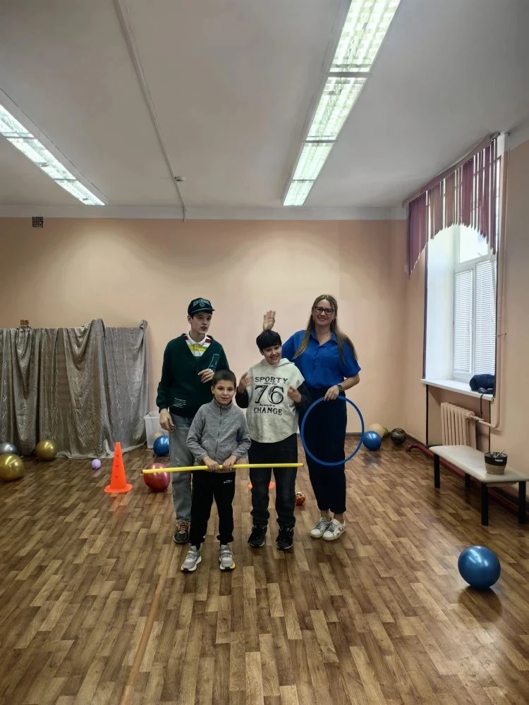 ✨Летняя площадка в нашей школе" Солнышко". Ребята дружно и весело проводят время за играми и конкурс