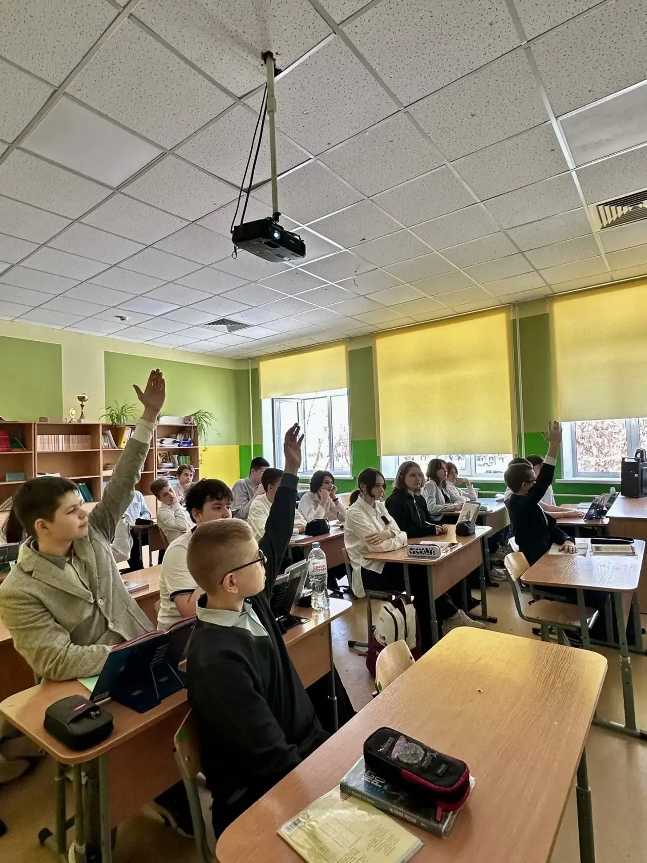 🇷🇺 Одна страна — одна история 🇷🇺  Активистки Движения Первых Евстафьева Мария и Белоусова Саша, пров