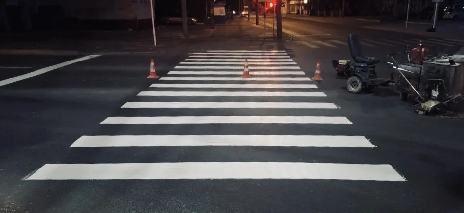 🚧Продолжаем обновлять горизонтальную дорожную разметку термопластиком

Этот материал долговечнее кр