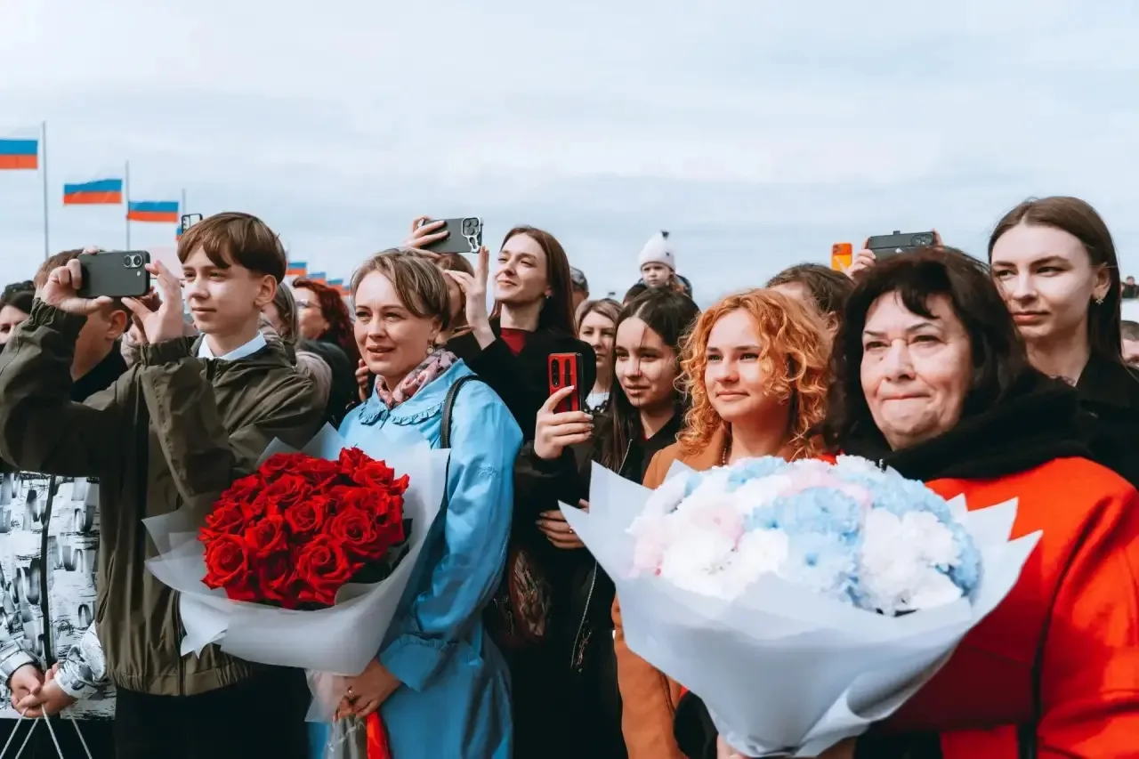 «Космическая любовь»: сегодня в Парке покорителей космоса прошла церемония бракосочетания курсанта С