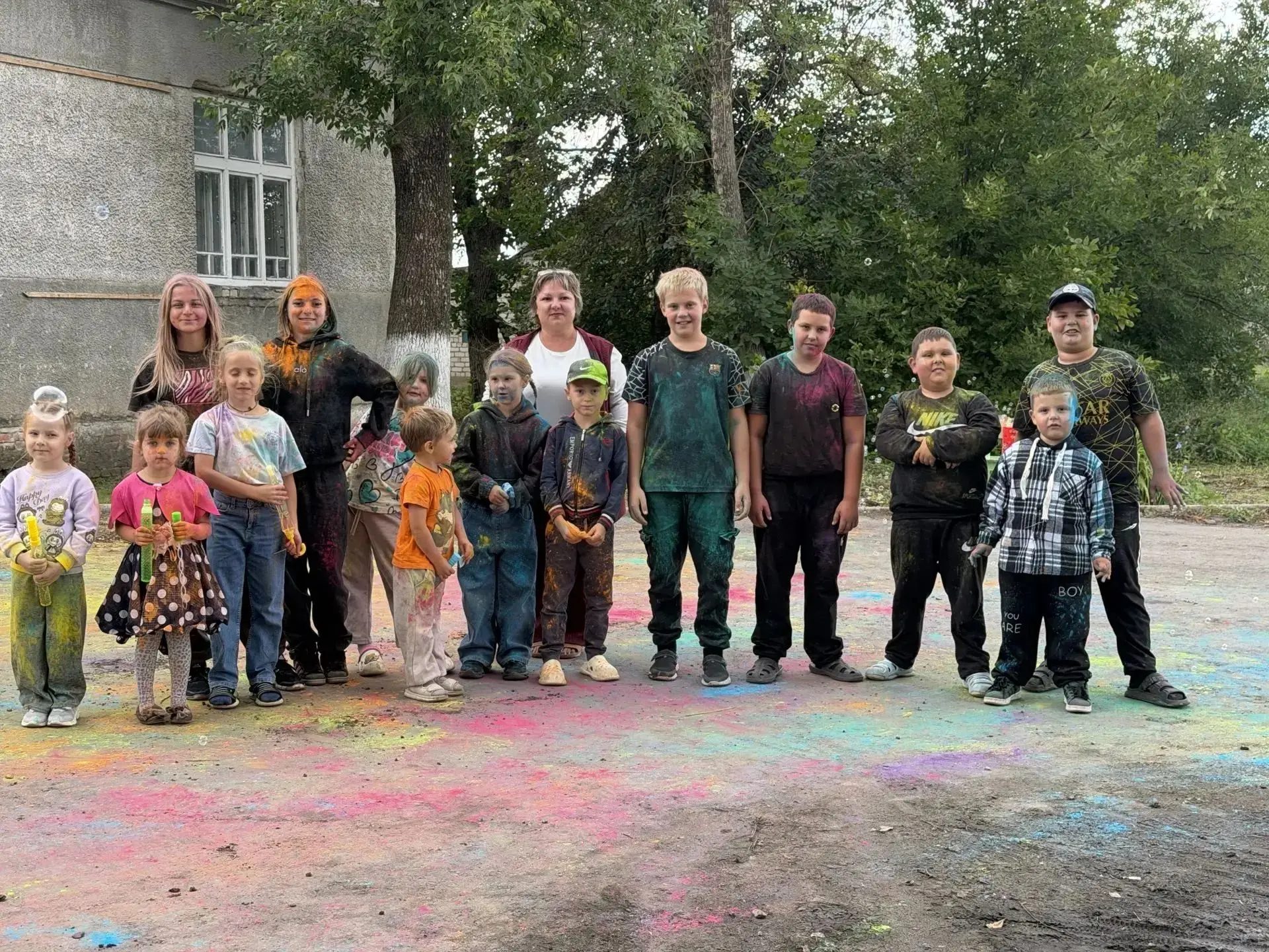 «Проводим лето ярко!» — так в селе Крийнички попрощались с летом и подарили детям ещё о...
