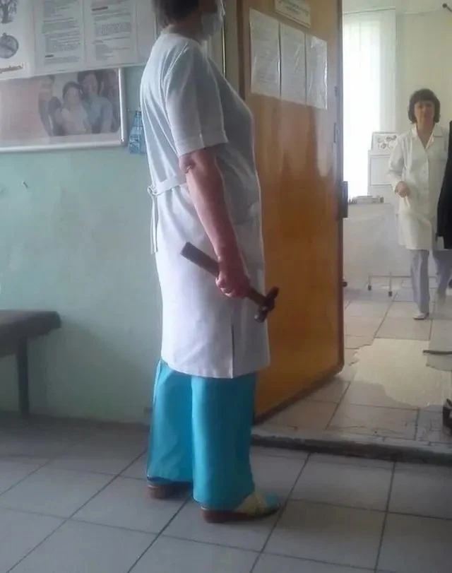 — Сынок, почему ты не хочешь идти в больницу?