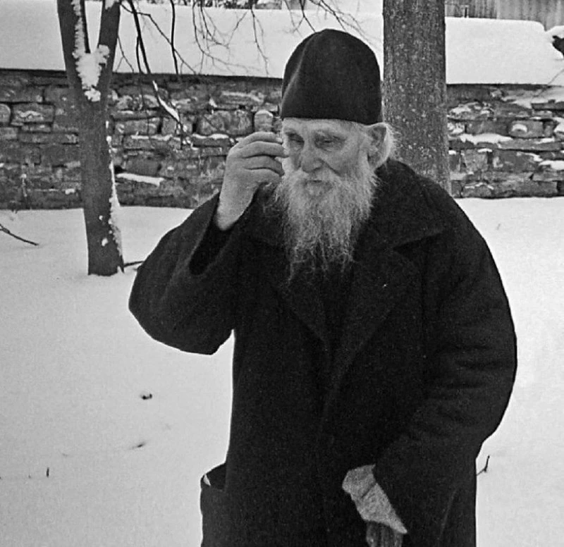 Молись, проси Господа, и Господь всё устроит. Помоги Вам Господи.