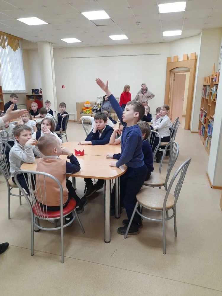 #КЛАССный_досуг_79школа  Сегодня ученики 2 «Б» класса совершили увлекательное путешествие в детскую 