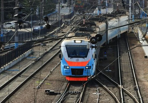 Движение электричек на участке Остряково — Яркая в Крыму приостановлено


https://reklama-crimea.com