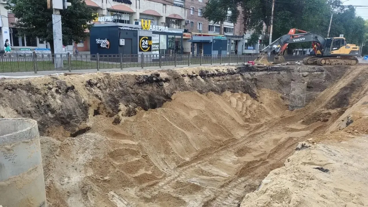 🚧 Коллектор на Московском проспекте починили раньше срока