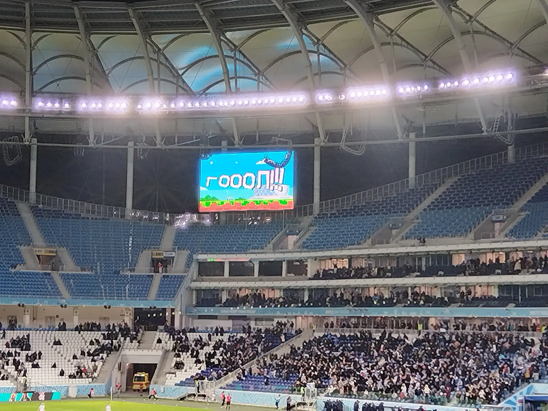 Ученики нашей школы на футбольном матче «Ротор» — «Факел» 🏟️  Наши ученики посетили захватывающий фу