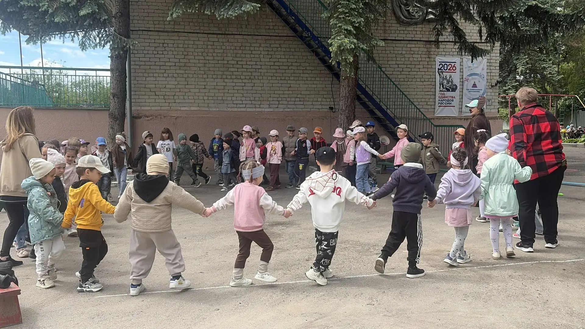 1 июня — особенный день, и в нашем детском саду его отметили с большим размахом! 🎈