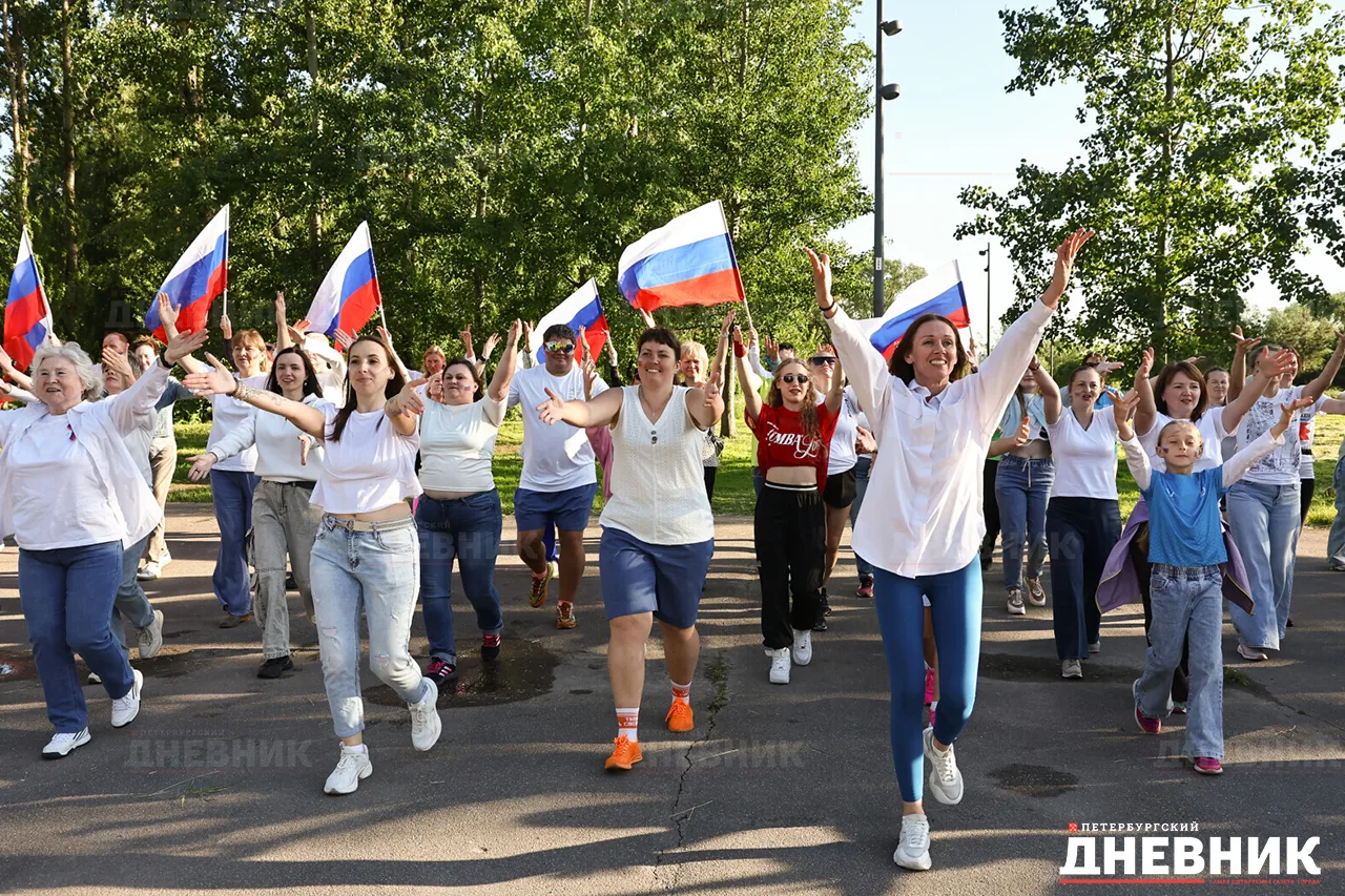 🏃🏼‍♀️«Спорт в ритме лета»

В парке Интернационалистов стартовал цикл массовых спортивных мероприят