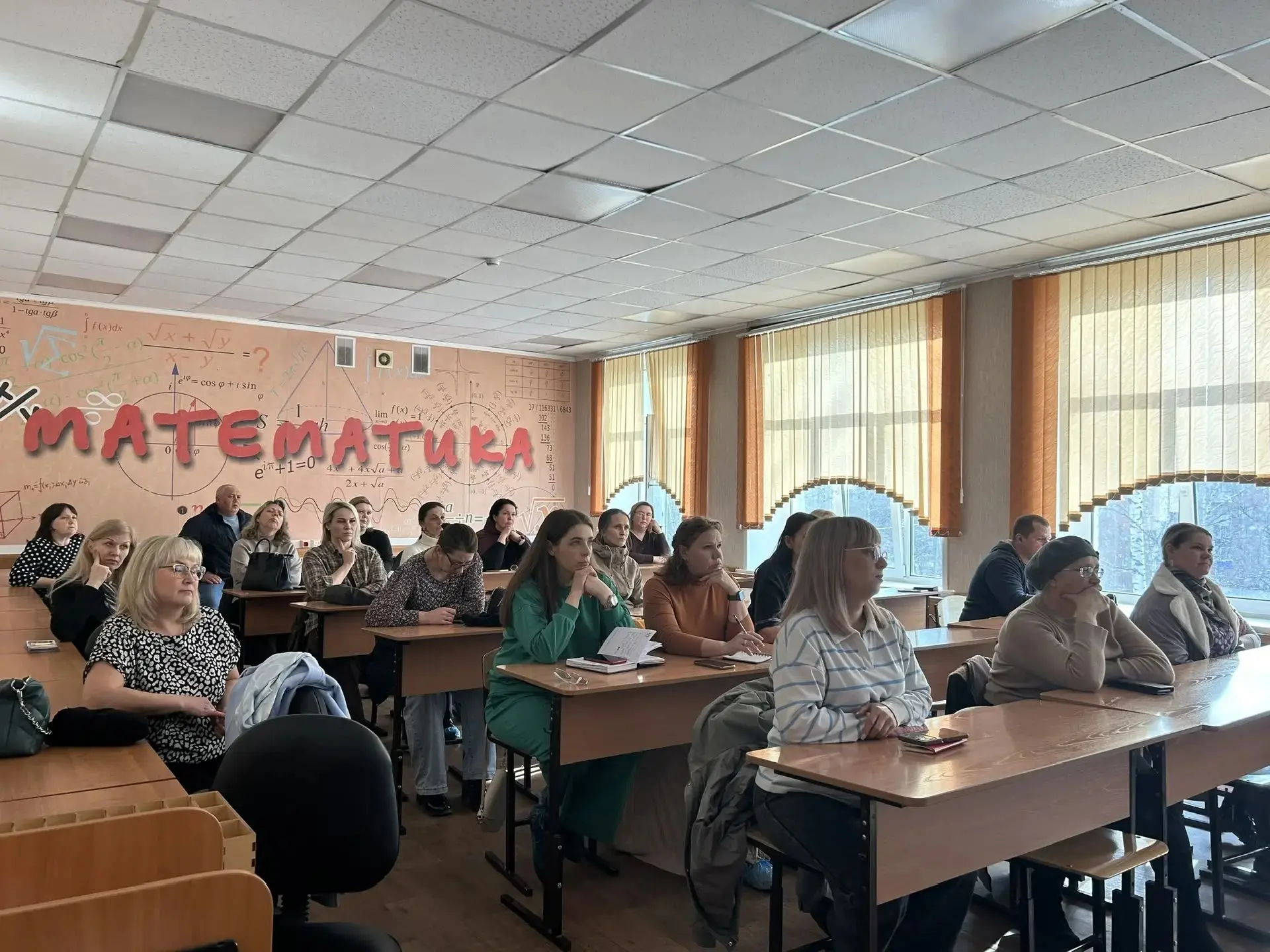👩‍⚖️Профориентация для родителей 11-классников лицея  ♦️В нашем лицее прошла важная встреча, посвяще