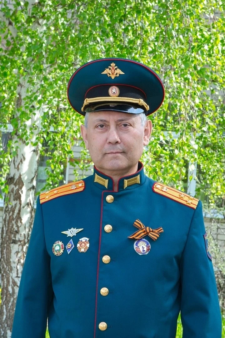 🎂Сегодня свой день рождения отмечает директор Кадетско корпуса, гвардии полковник - Михайлов Михаил