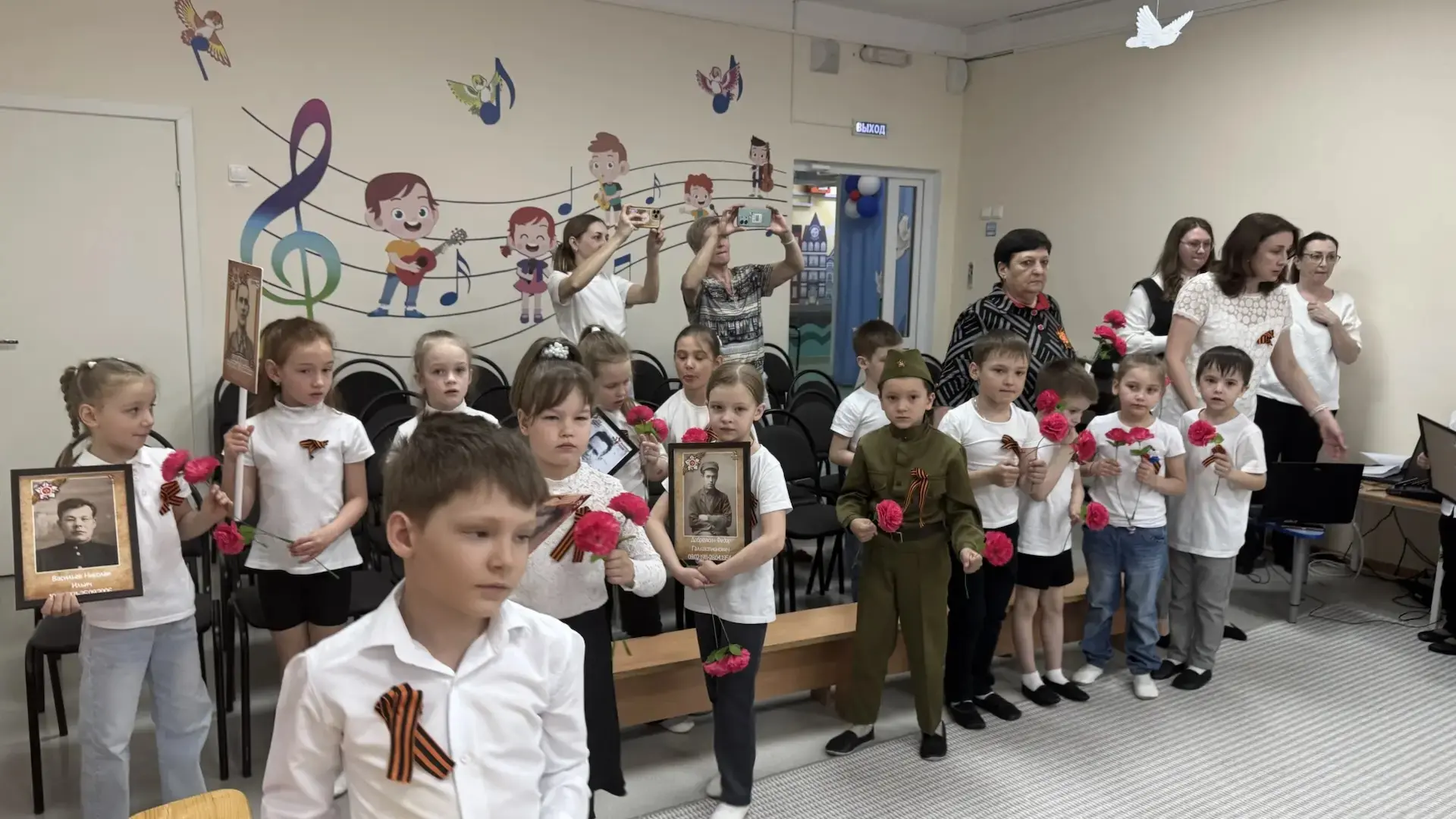 ✅Светлая память и вечная слава!  Как наши дошколята отметили 9 Мая 🌹 В преддверии Дня Победы в дошко