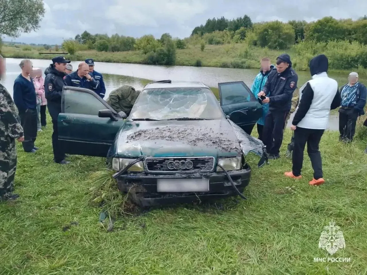 😱Автомобиль с трупом внутри достали из Богатиловского пруда в Сеченовском округе