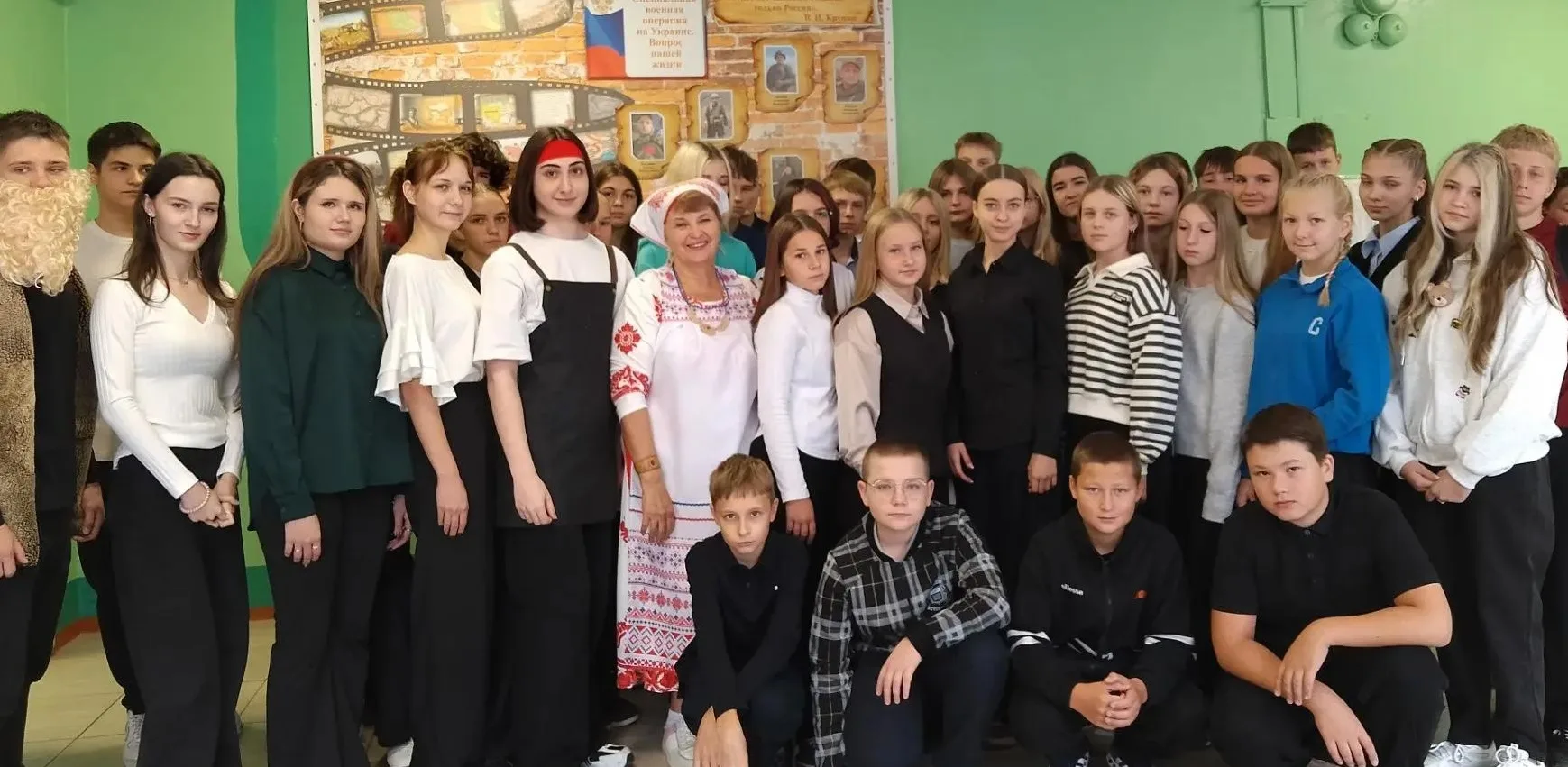 Музейный марафон не сбавляет оборотов! В школьном музее МБОУ Калачеевская СОШ №1 шумно,...