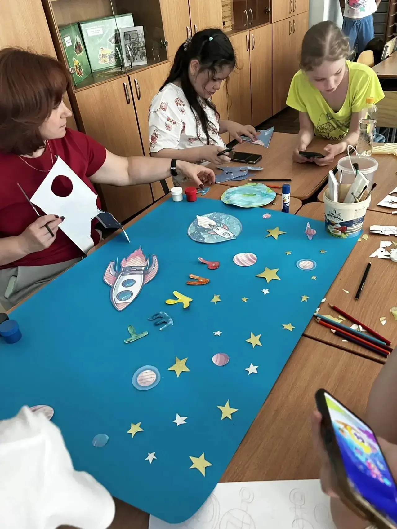 🎡 Летняя карусель закружила нас в вихре приключений! ☀️

Друзья, у нас отличные новости! Школьный л