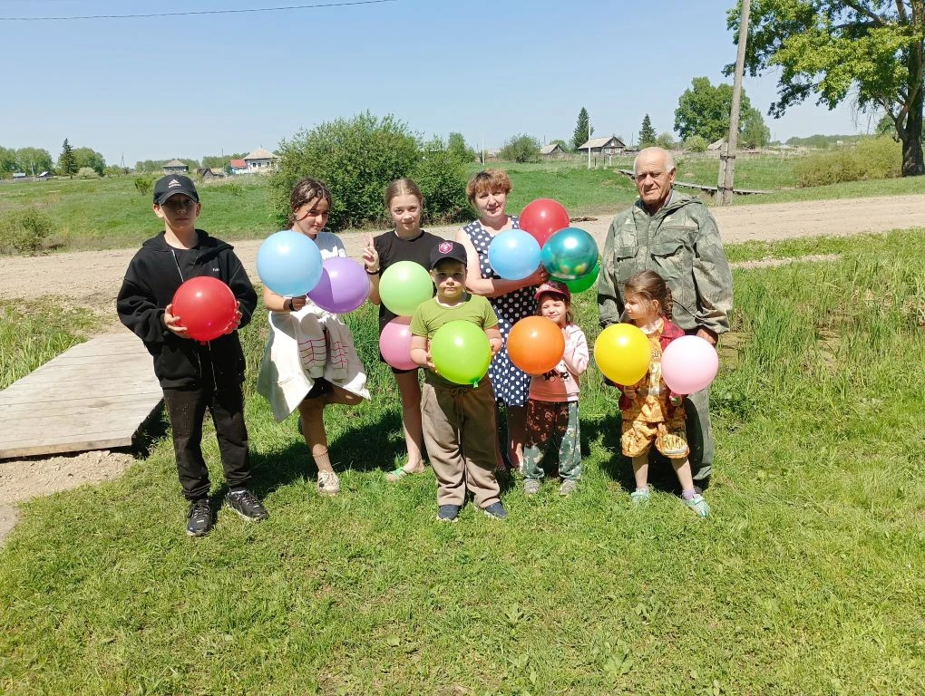 🌺В Пономаревском ДК «Северянка» была организована яркая и весёлая игровая программа, п...