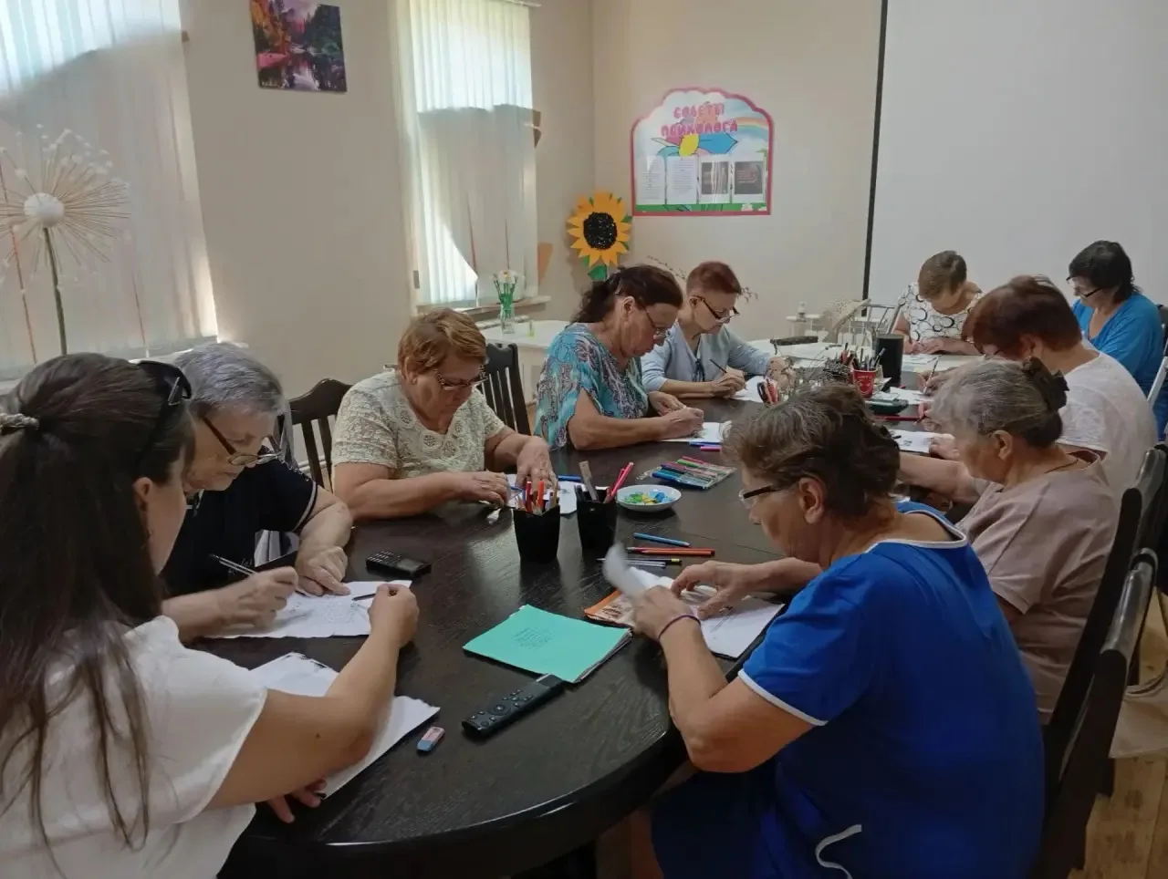 🌞Понедельник в отделении дневного пребывания никогда не бывает тихим. После спокойных ...
