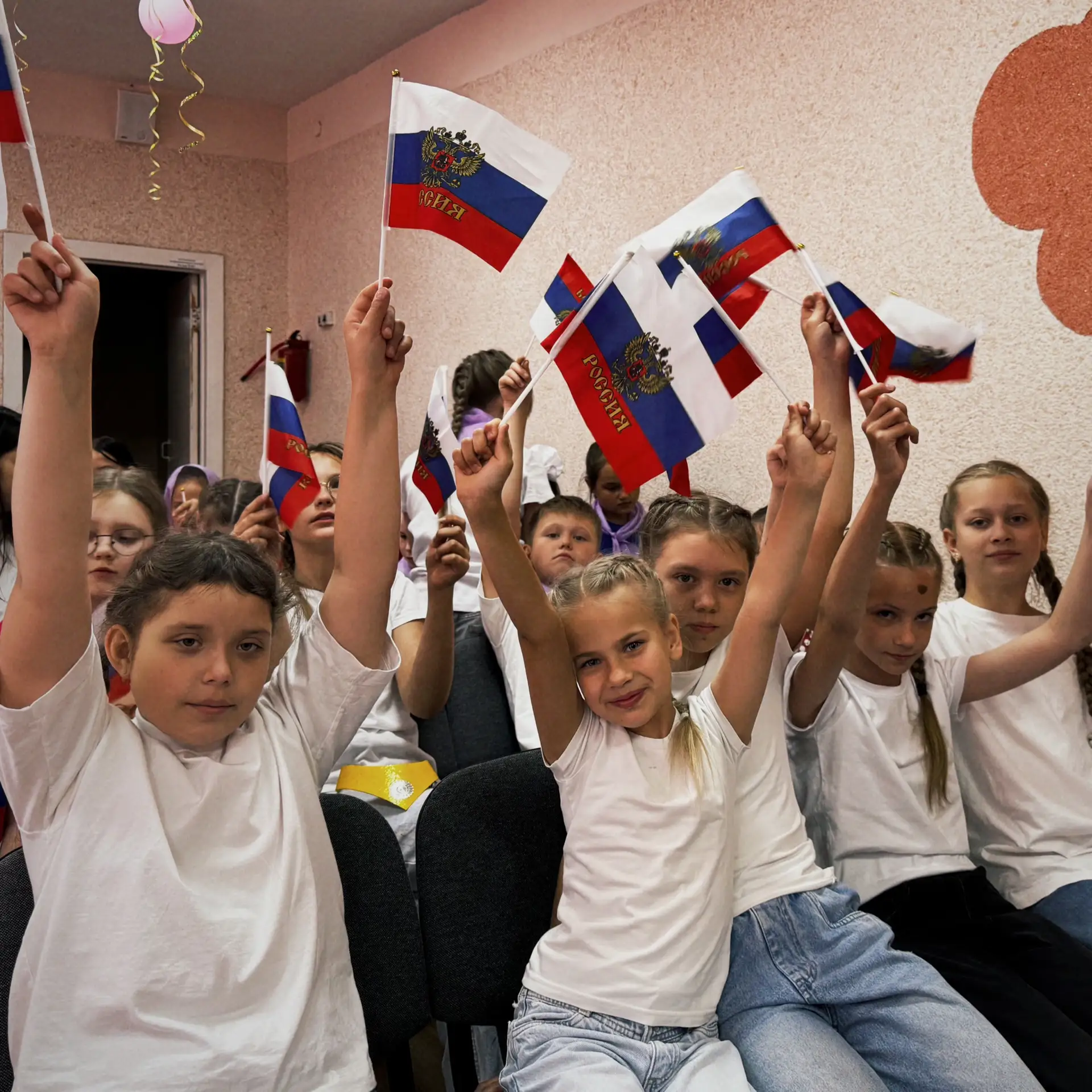 С ДНЁМ РОССИИ! 🇷🇺❤️

12 июня - день, когда мы особенно остро чувствуем, как сильно любим свою стра