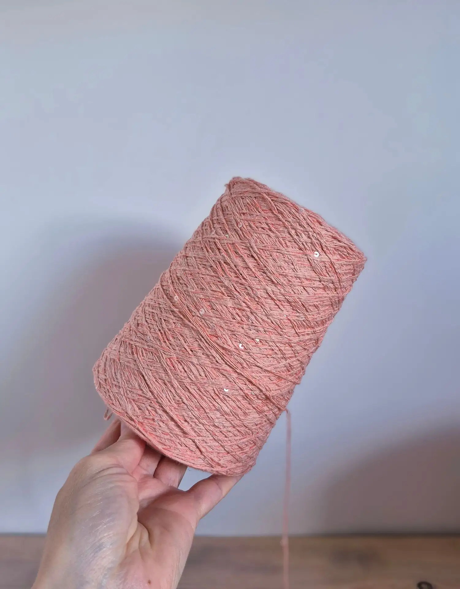 Очень мягкий буретный шёлк с пайетками 🎀
405г, 800г

Для компании есть в тон бурет с кашемиром. Мож