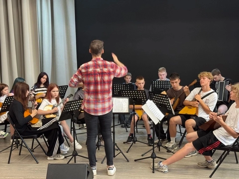 🎶Лето — не время для пауз! Наши ученики готовятся к новому учебному году!