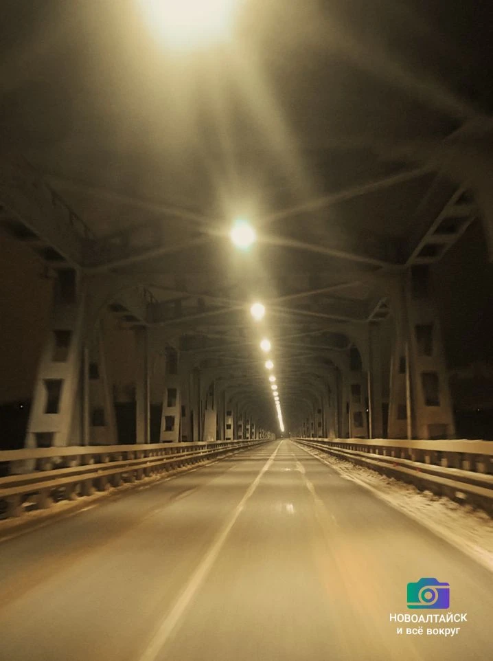 Вечерний наш, всем известный мост.