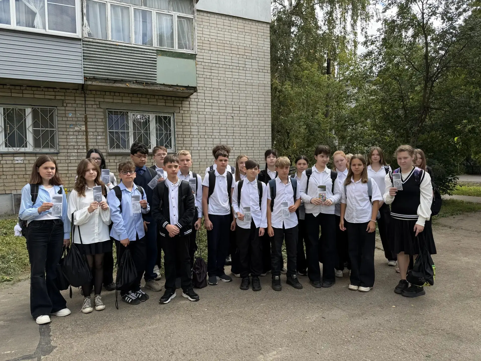 3 сентября 7«Б» класс посетил   библиотеку им. Кольцова, где приняли участие в мероприя...