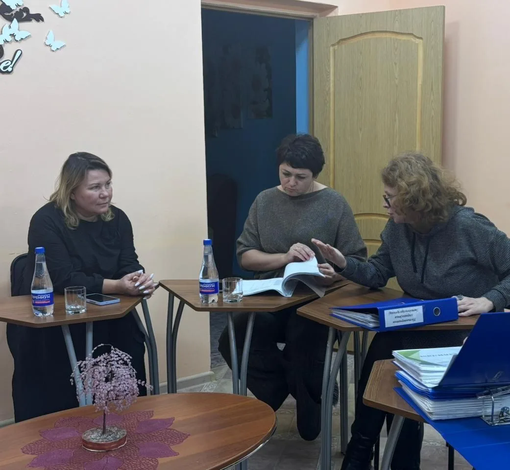Специалисты наших служб приняли делегацию из Центра помощи детям, оставшимся без попече...