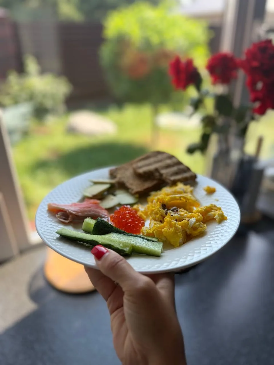 Моя полезная тарелочка на утро 😍

Так, а что у вас?
