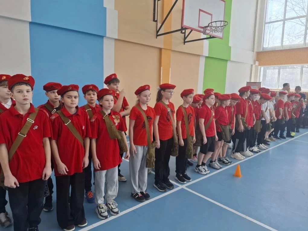 🤾‍♂️🇷🇺🏆 "ВыZов" - это по нашему!  За окном мороз, только нашим юным героям Юнармейцам он не страшен!