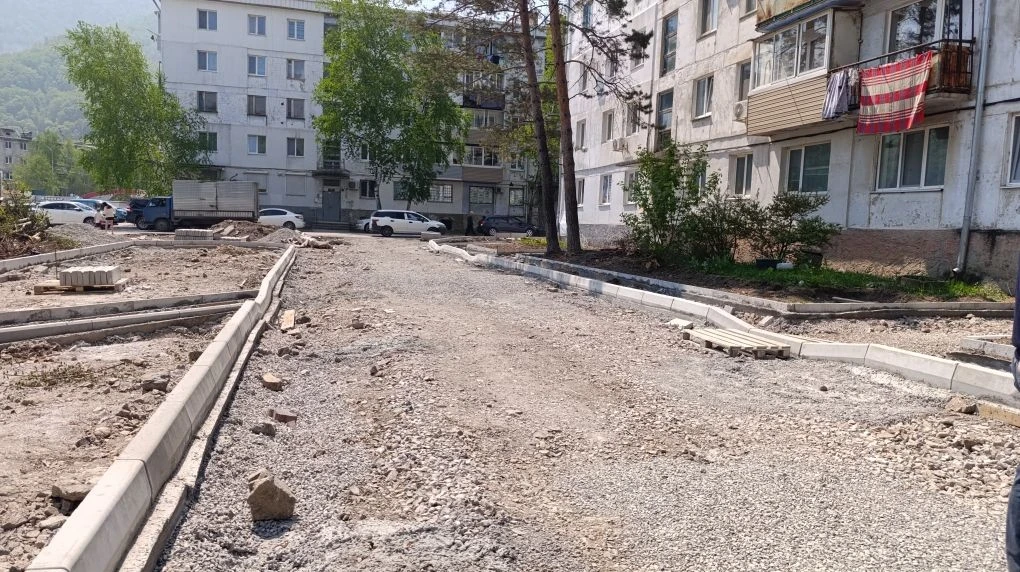 Сегодня глава округа Александр Теребилов с представителями подрядчика и стройконтроля побывали на те