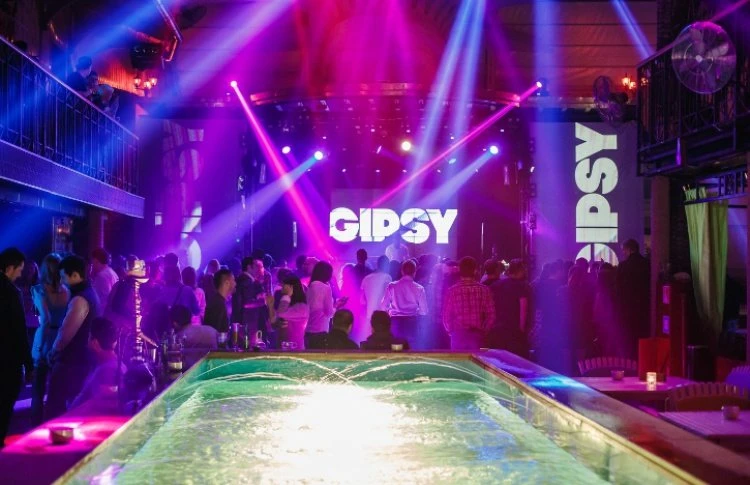 Пожар в модном столичном клубе Gipsy в центре Москвы