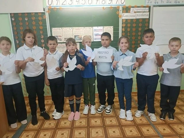 В Ольховатском районе сегодня проходят тематические мероприятия в память о жертвах терр...