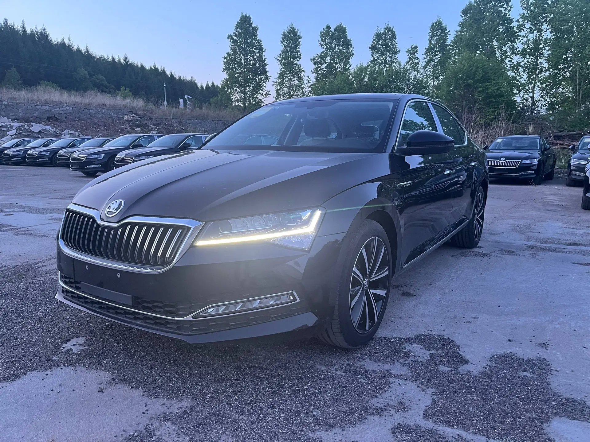 🇨🇳 Доступна к заказу новая Skoda Superb в кузове лифтбек
