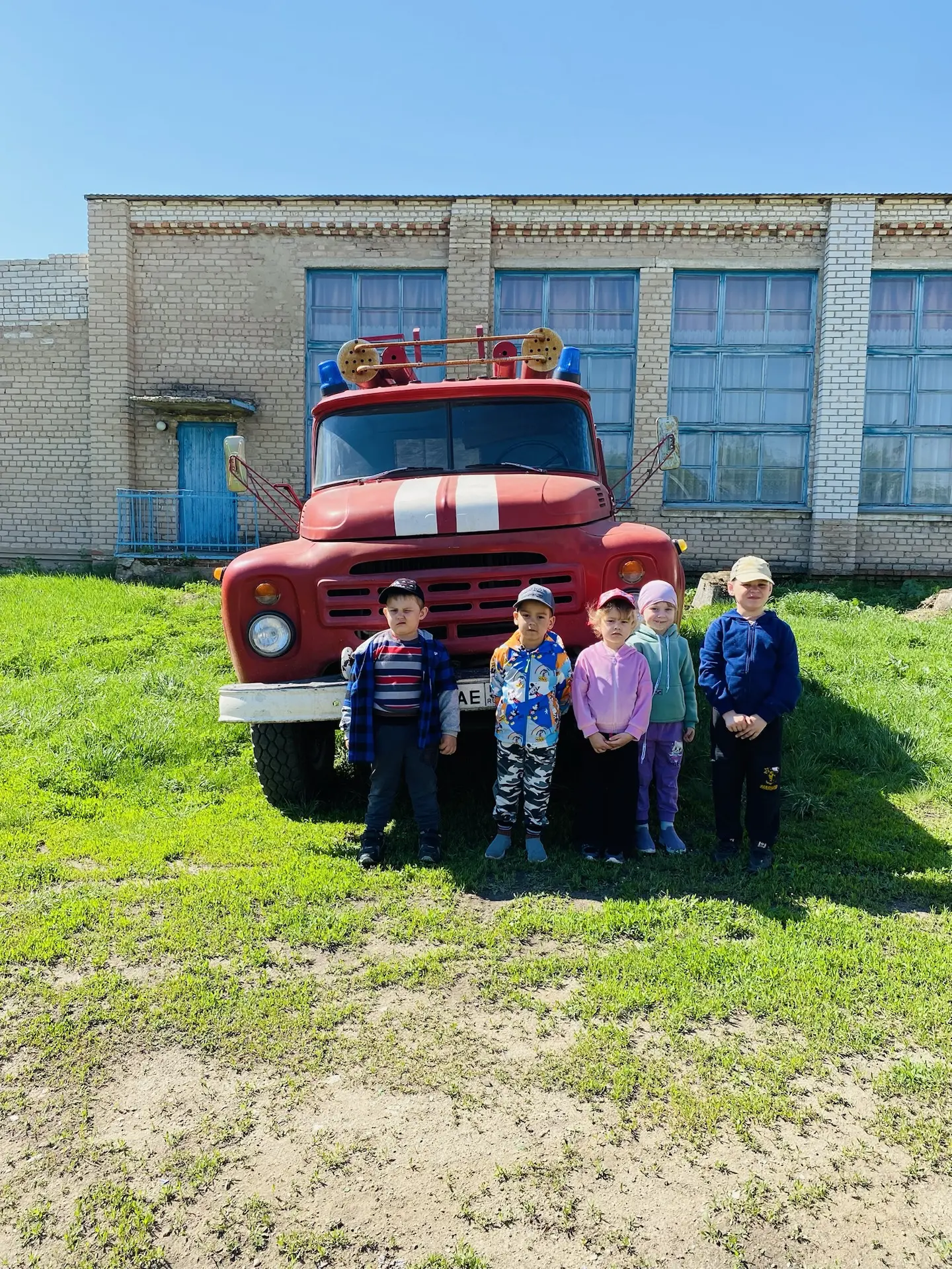 Фотоотчёт об экскурсии к пожарной машине👨‍🚒🧯🔥🚒
