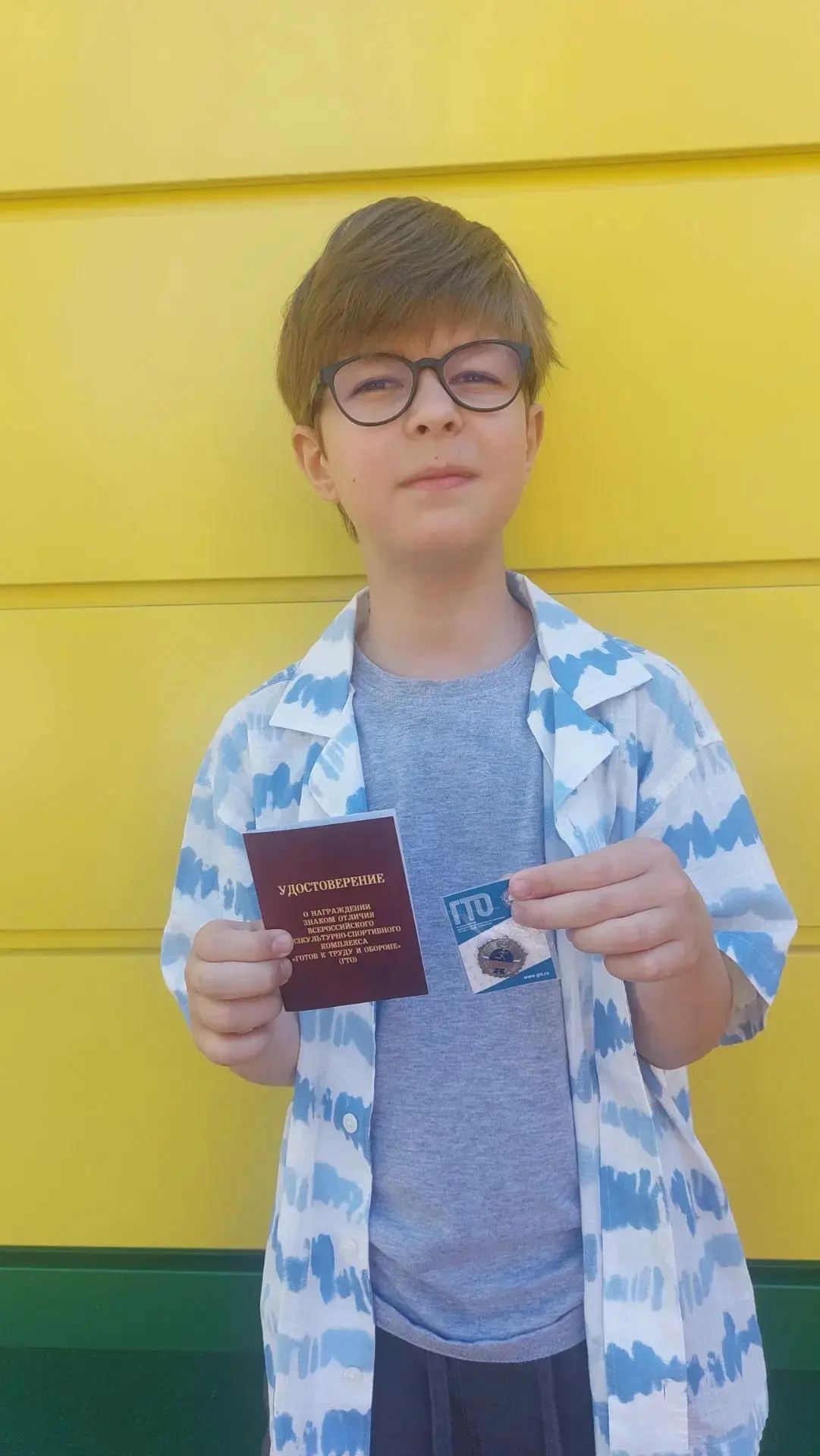 Мы всегда рады видеть наших выпускников, а сегодня мы вручали знаки ГТО. Мы гордимся вами.
