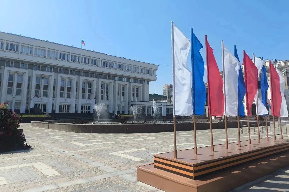 В День воссоединения Донецкой Народной Республики, Луганской Народной Республики, Запор...