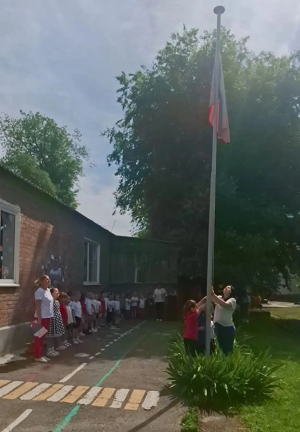 🇷🇺 В преддверии Дня России в нашем детском саду состоялось музыкально-спортивное развлечение «Моя 