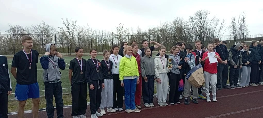 🏃‍♂️🎉 Спортивные успехи гимназии!  Поздравляем команду нашей гимназии с завоеванием 3-го места в лег