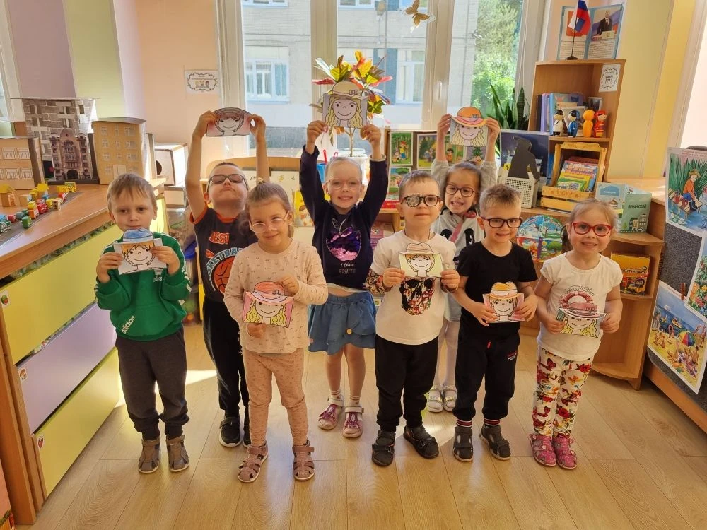 👒Группа "Семицветик" напоминает,что с наступлением лета🌞 важно следить за тем,чтобы голова ребенка