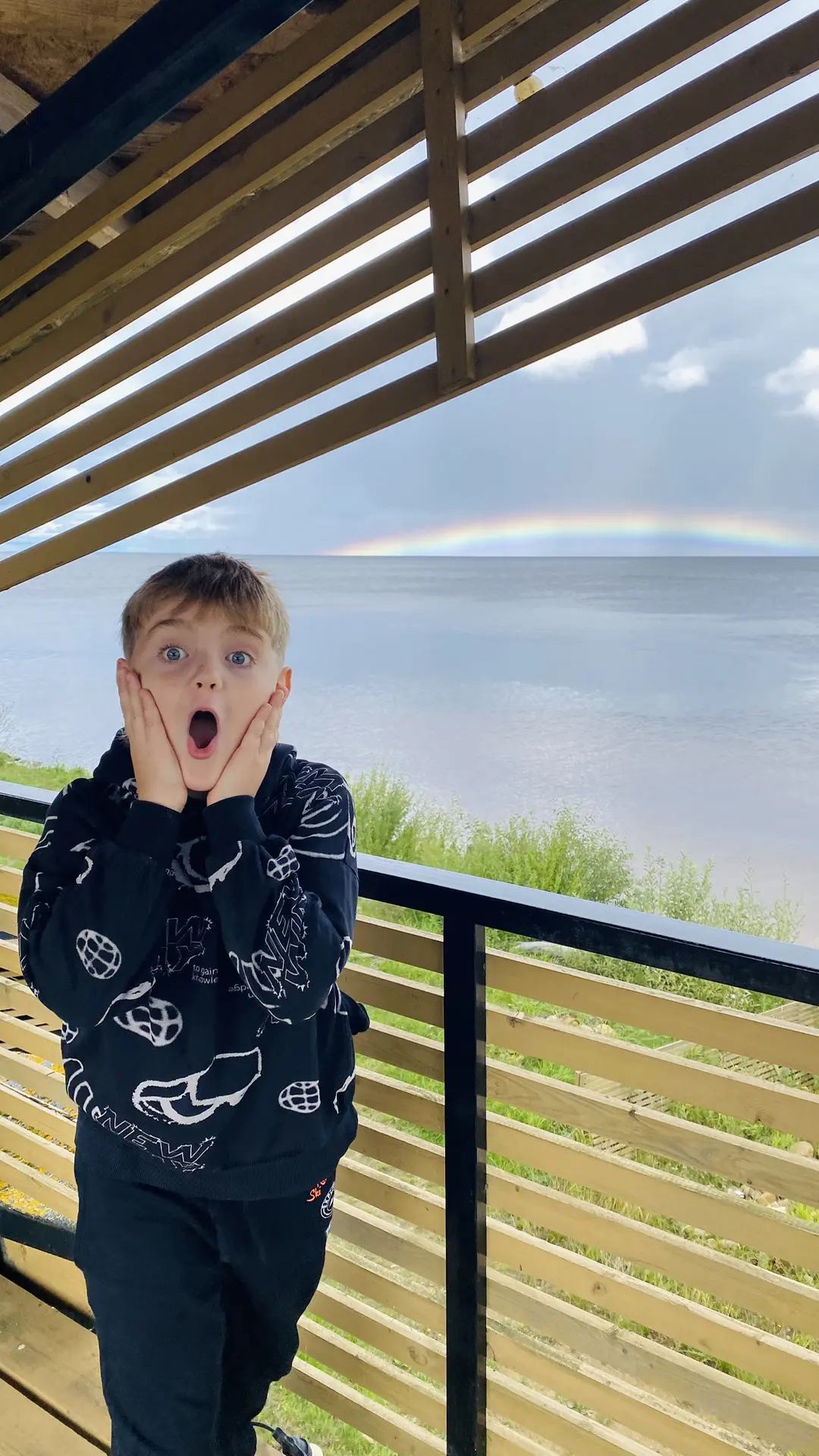 Радуга над Рыбинским водохранилищем 🌈 Вчера «Ветрено» решило немного удивить гостей. З...