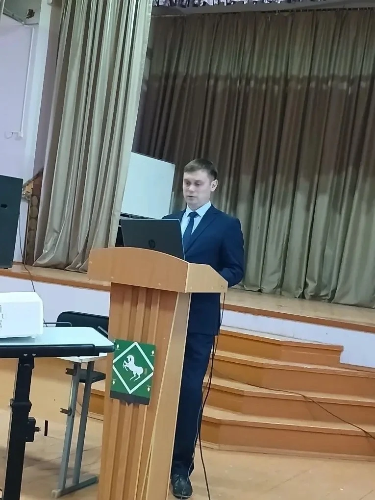 🚗📚 В гимназии прошли родительские собрания с акцентом на безопасность и экзамены  В нашей гимназии с
