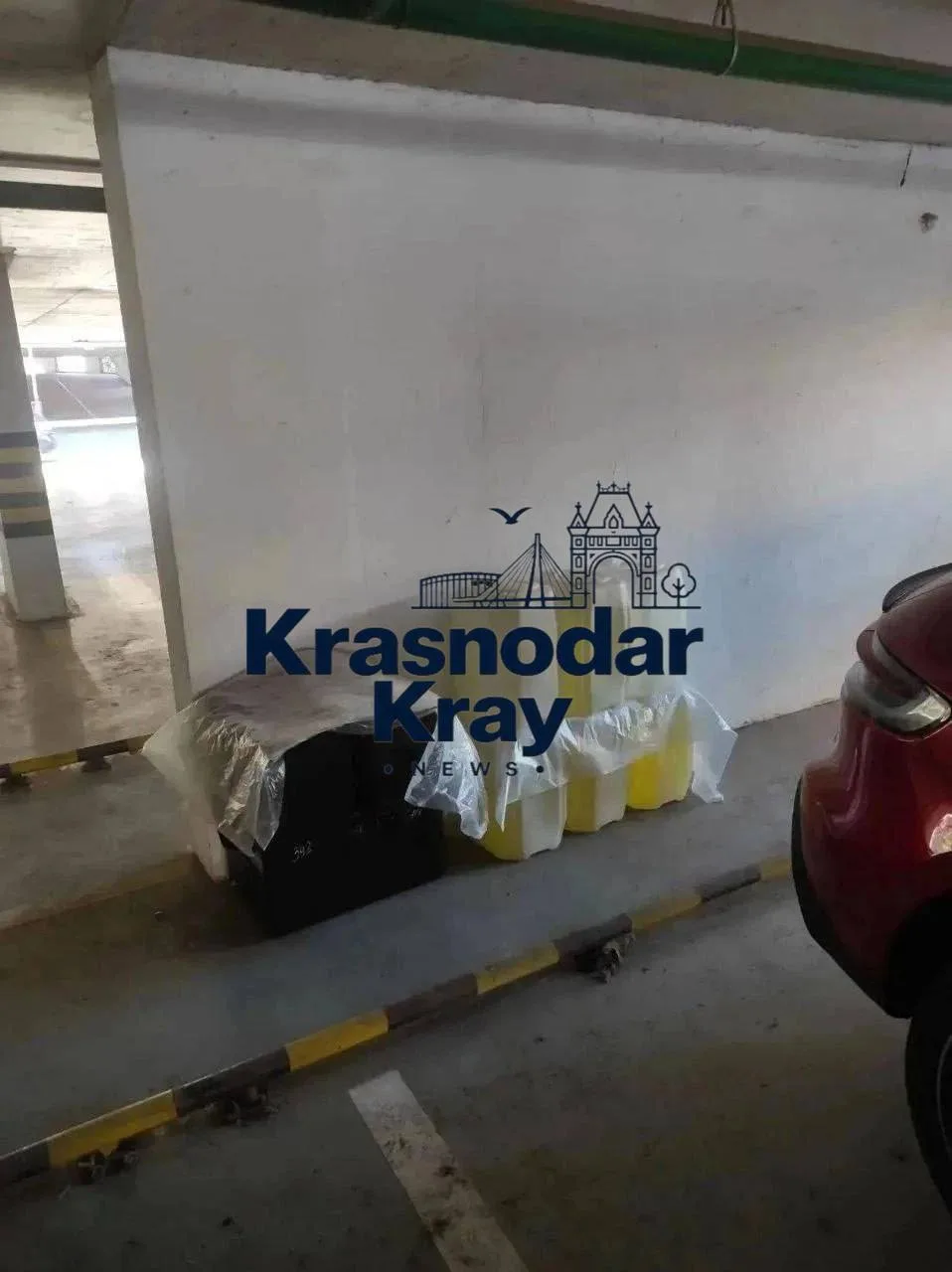 ⛽️ В ЖК «Перспектива» в Краснодаре заметили запас бензина на паркинге