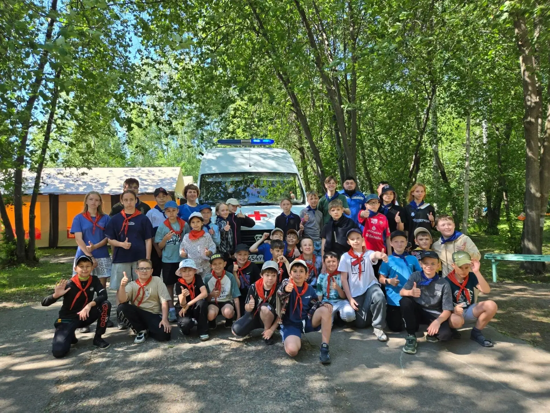 🚑 Скорая помощь — это интересно!

👩‍⚕️ Вчера воспитанникам палаточного лагеря «Новая волна» смены 