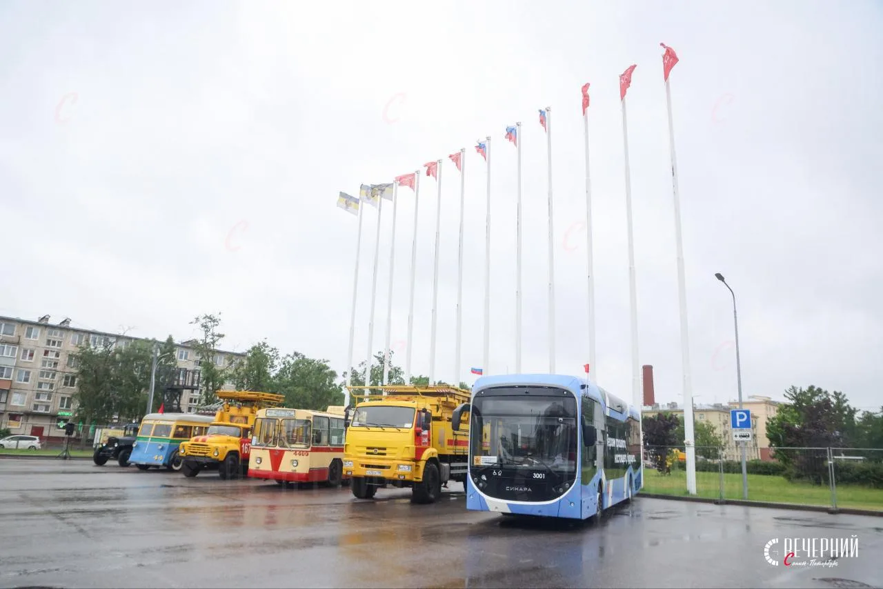 🚎 Эксклюзив: большие гонки 

Город обзавёлся собственной гоночной трассой: пускай лишь временной, н