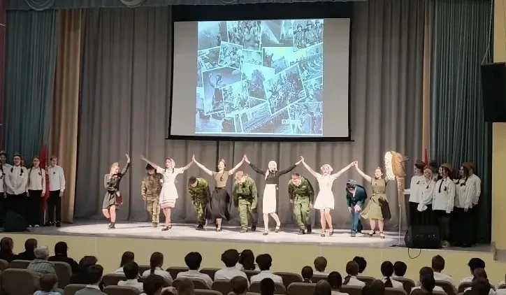 6 мая в нашей школе прошел традиционный фестиваль военной песни «Нас песня к Победе вела». В этом го