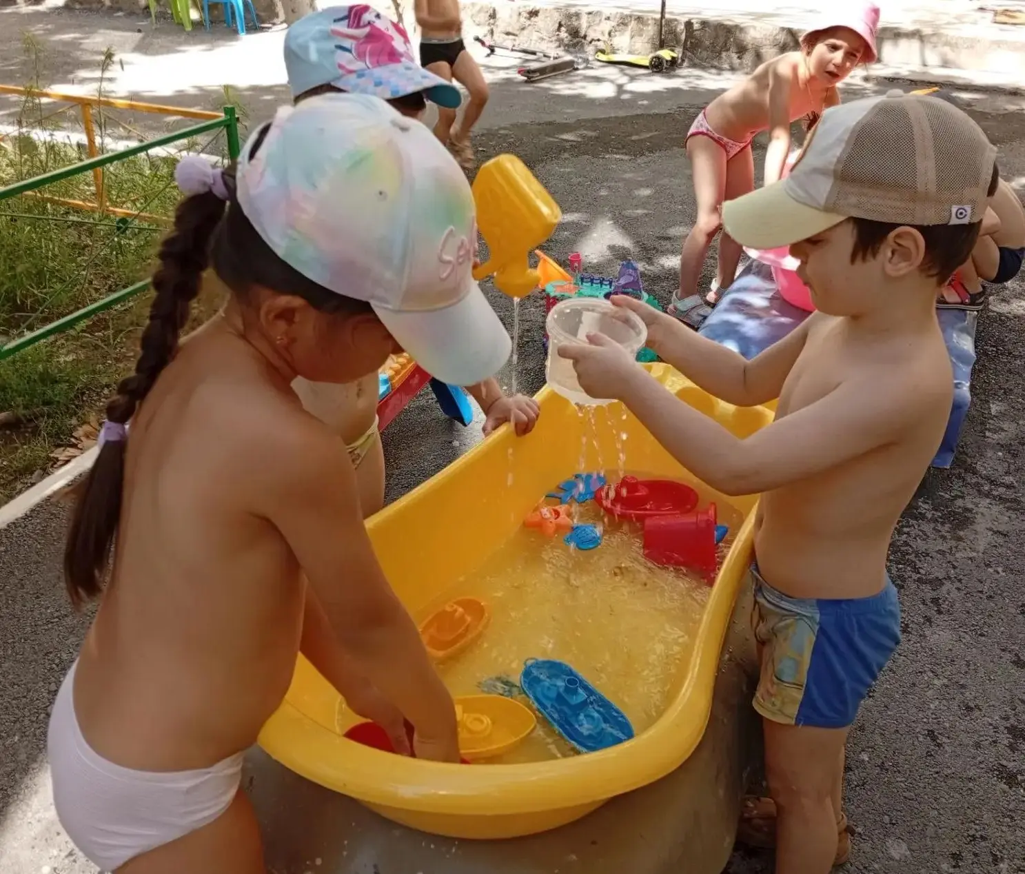 Солнце, воздух и вода -наши лучшие друзья.💦🌞🌈
Но немаловажными остаются и познавательные мероприя